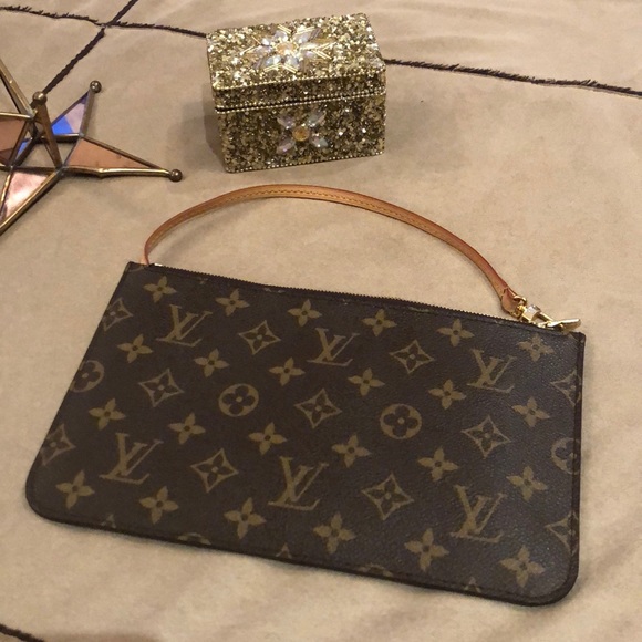 Louis Vuitton Handbags - pLouis Vuitton Monogram Neverfull Pochette clutch